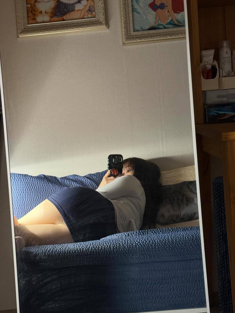 Jacob99078216's tweet photo. 刚来X报道  自我介绍一下 本人03女，身材匀称性欲很强，找固长期固炮，每周1-2次 干净靠谱的优先 #固炮 https://t.co/Oc3pc1SquA
