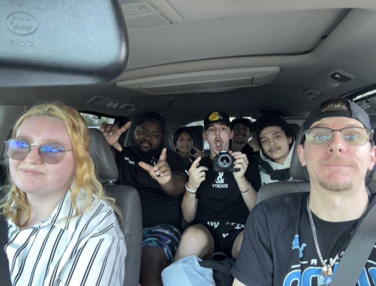 its_mabutii's tweet photo. POST LAN DEPRESSION…

Until next NA Lan… See y’all there https://t.co/ZhD3BxTJxI