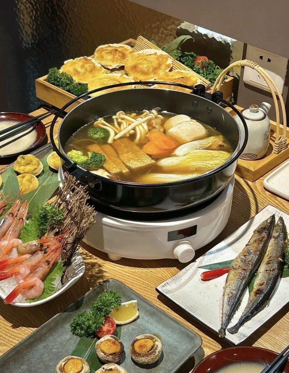 munirfucked's tweet photo. Midnight is when the stomach listens best. Warm miso soup and a grilled fish skewer – small bites that hold all the quiet of the night, served just for you. https://t.co/2o8iYCORlH