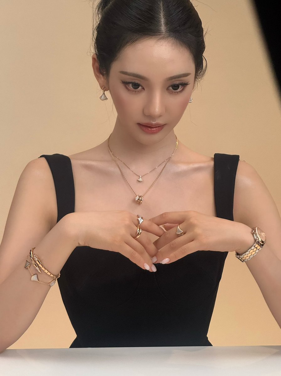 aespapic's tweet photo. #NINGNING imnotningning instagram update https://t.co/n70ljhEXv8