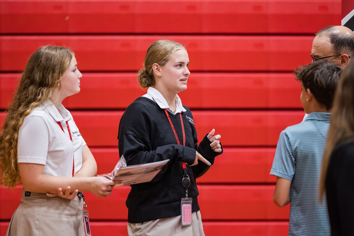 ASHSCavaliers's tweet photo. Thank you to everyone who joined us for the Archdiocese of Baltimore Catholic High School Fair! We loved welcoming prospective students and families to Spalding for an evening of questions, conversations and possibilities. https://t.co/vtKzUUyWhl
