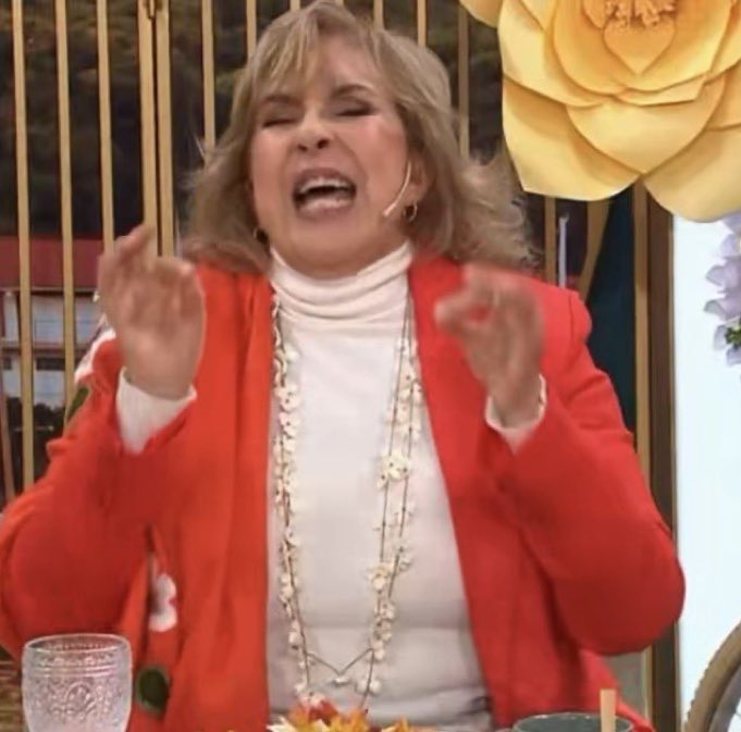 BlissedRtu's tweet photo. El asco que me genera esta señora 

#GranHermano https://t.co/hHJulxE5uO