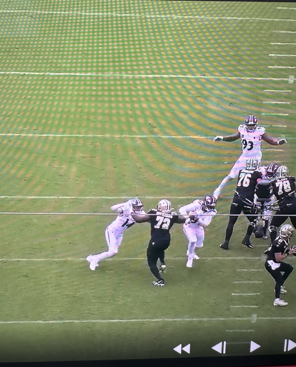 T_Armstead72's tweet photo. Juwan Johnson’s 28 yard catch and run to set up the game winning touchdown, was brought to you by…. Asim Richards 
2 for 1 special 🥹 https://t.co/Io4C1dlGmv