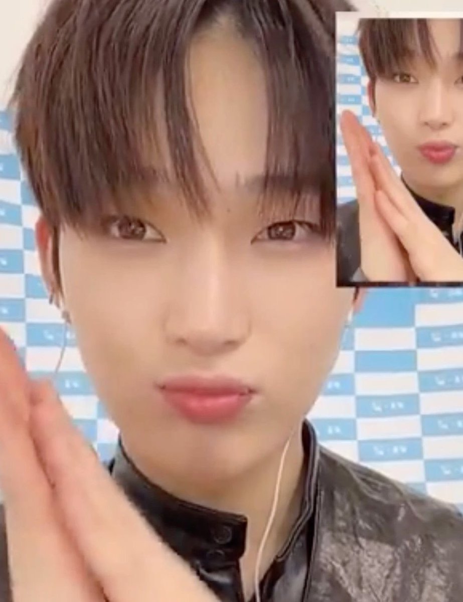 sunoobbe2's tweet photo. I wish i knew how to speak bottom cuz fckin look at him 🥺🥺🥺🥺🥺🥺🥺 https://t.co/dd50ZE9PNs