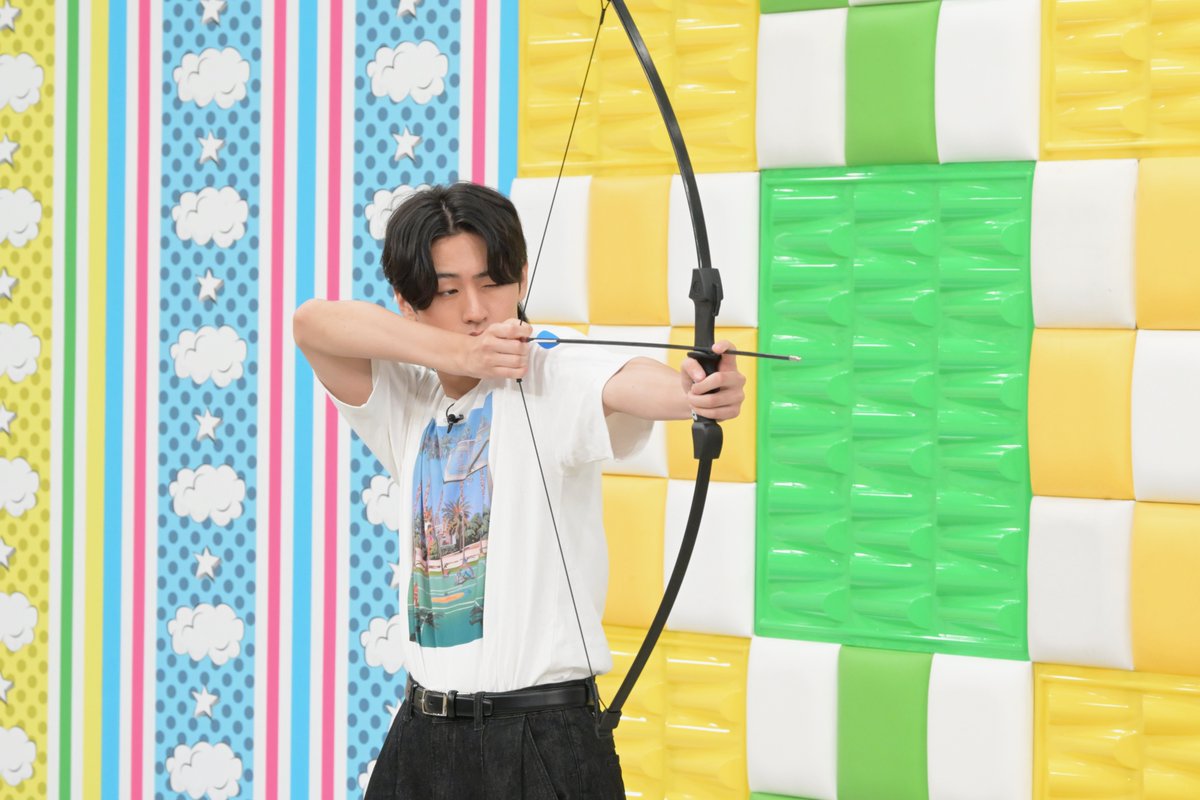 TVGweb's tweet photo. 「かまいガチ」今夜放送⏰

KEY TO LIT・岩﨑大昇＆猪狩蒼弥が
“達成したら即帰宅するねん”初参戦🔥
「この後ジム行って早く寝たい！」

天然ぽんこつ連発の岩﨑を
初対面の山内健司がロックオン🔒

📣猪狩は俳優転向宣言も…
「もうバラエティーやりません」

https://t.co/LCTk3NP2GA

#かまいガチ https://t.co/OI4CLfzzBw