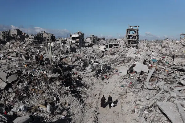 TruthKat_'s tweet photo. @RobSchneider Did Gaza have an army to defeat Rob?  Why did Israel have to destroy everything? https://t.co/w5d6iwKR70