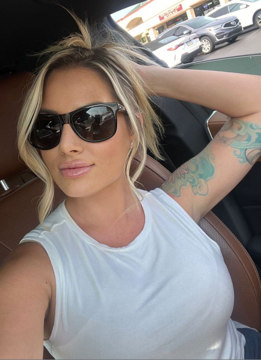 mrotto82's tweet photo. Honest question… does the hair or the tattoo win?
#carselfie #blonde #tattoo https://t.co/DkvBPQzlaR