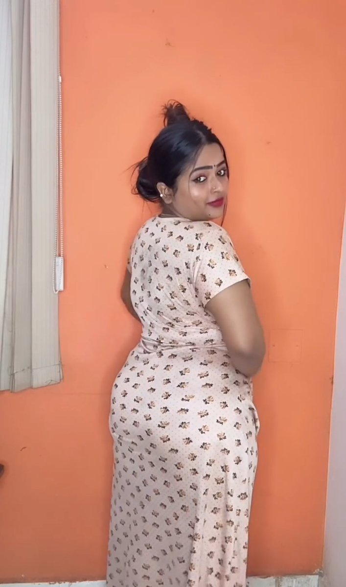 Creep_slve's tweet photo. Bero அக்கா : டேய் பொட்ட 2 நாள பீ போகாம சூத்து நாரிப்போய் இருக்கு வாடா அக்கா Nighty ய தூக்கி நல்லா குசூ  விடுறே நல்லா மோந்து பாருடா
💨💨💨 https://t.co/05B8AwWyQN