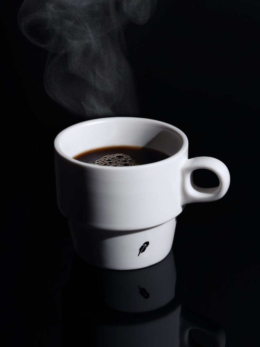 RobinhoodApp's tweet photo. we've got DRIP ☕ drop a comment for a chance at a mug. https://t.co/G2mS9Ctnav