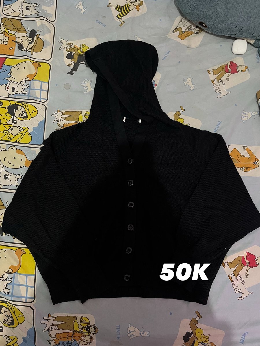 stupidlytender's tweet photo. WTS WTS • aku mau jual pl knit sweater or cardi, still good condi bgt pemakaian 1-2x aja 🩷🩷

🖇️ slide 1 — knit cardigan brand h&amp;m or zara gitu aku lupa cuz tag di cut — 50K
🖇️ slide 2 — sweater brand SPAO 🇰🇷🇰🇷 — 40K
🖇️ slide 2 — waffle knit sweater uniqlo — 55K https://t.co/ovjrBGbzXp