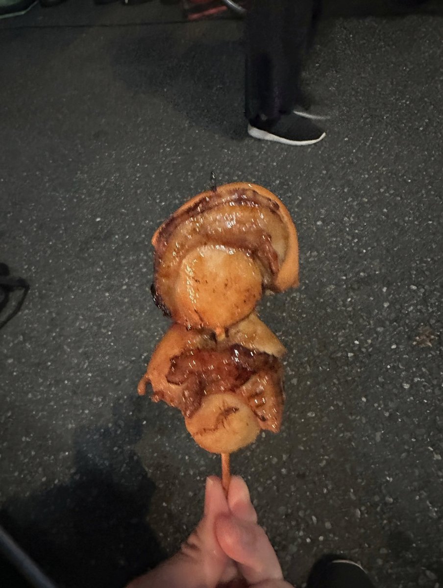 danial_pratama's tweet photo. やっぱWi-Fi、ネット繋がらないってなるわ。ダメだねー…ケーブルひとまず替えてみるか… https://t.co/KDrFw33spW