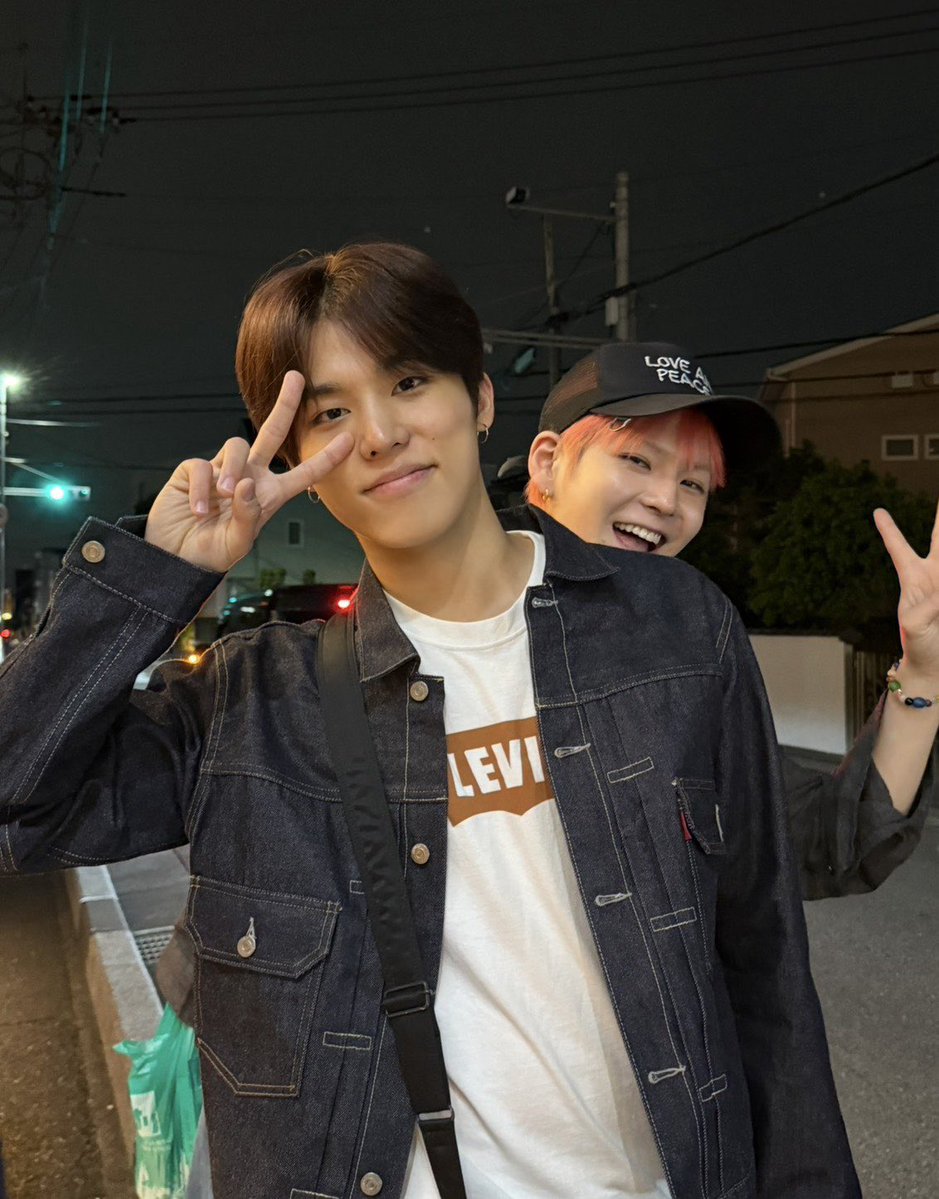 jjeongrang22__ tweet picture