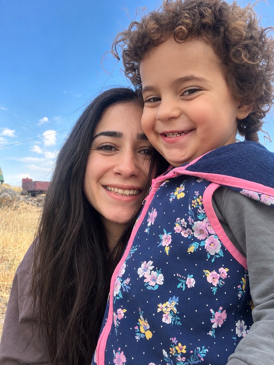 Bakrdilber's tweet photo. Gülüşleri yüzümüze, umutları yüreğimize…
Bugün heybemize düşen en güzel şey ise çocuklarımızdan kalan sevgi. ❤️
Daha güzel yarınlara, hep birlikte… 🌸 https://t.co/UnGBiVgHUv