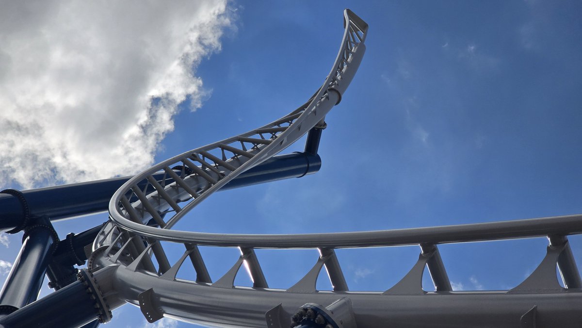 Midway_Mayhem's tweet photo. SPIKE PATHWAY NOW OPEN!!!

Some amazing new views of Fast &amp; Furious: Hollywood Drift from under the spike are now available!! https://t.co/t3W9IYXpQW