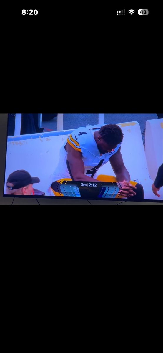 CarlConti11's tweet photo. @Steelersdepot What does $50m per year in “Player - led” teams, leadership look like during a game? https://t.co/EDtZAAkRHq