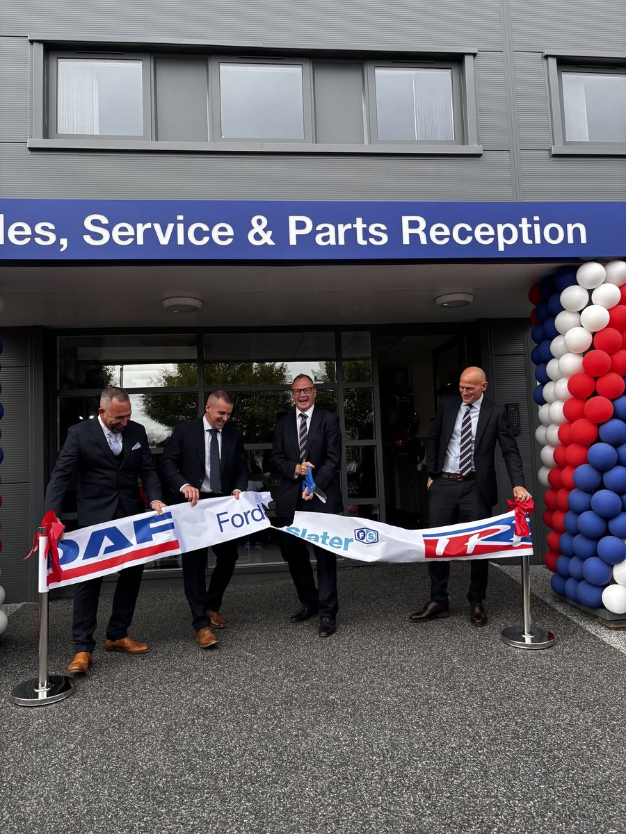 DAFTrucksUK's tweet photo. Today marked an exciting day for Ford &amp; Slater as they opened the doors to their newly revamped dealership in Leeds. 🎉

After months of hard work, the team were delighted to welcome customers, suppliers and partners to see the improvements first-hand.

#DAFTrucks #New #Opening https://t.co/Qxcpsdrp6h