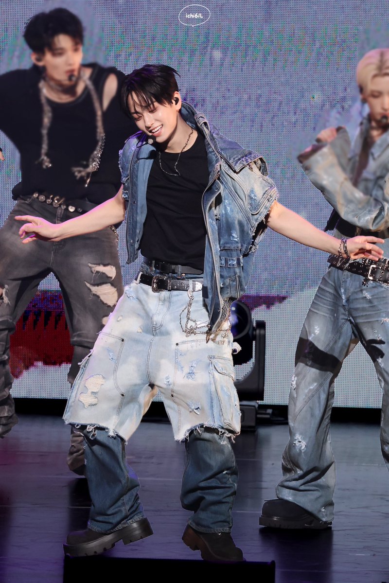 ichi61L's tweet photo. 20260921 ショーケース
🪽
#andTeam_TAKI #taki #タキ #타카 
#andTeam https://t.co/JS9XFJjw1f