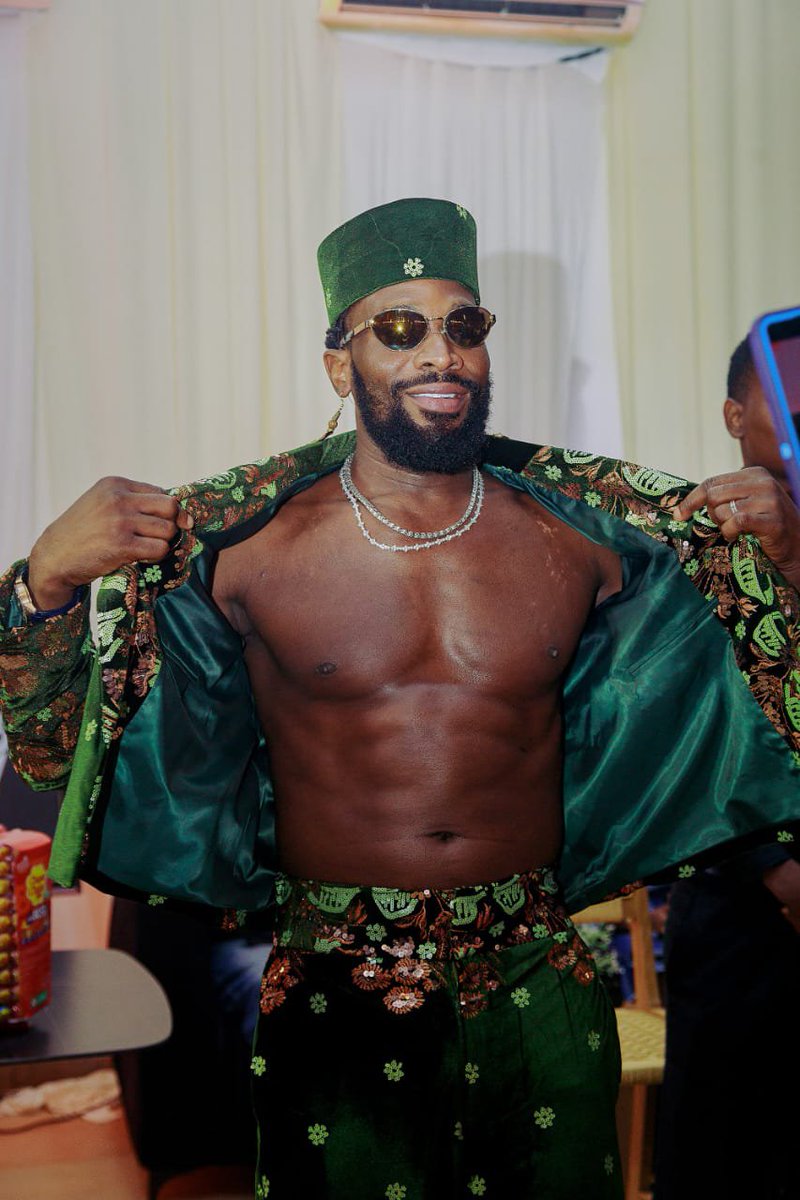 max_crown22's tweet photo. D’banj’s ‘Safe Space’ release party in Ikoyi was more than just music. From yoga and salsa to meaningful conversations and live performances, it celebrated connection, friendship and creativity. A beautiful way to launch a new sound. Safe Space https://t.co/Bx2edwivxO
