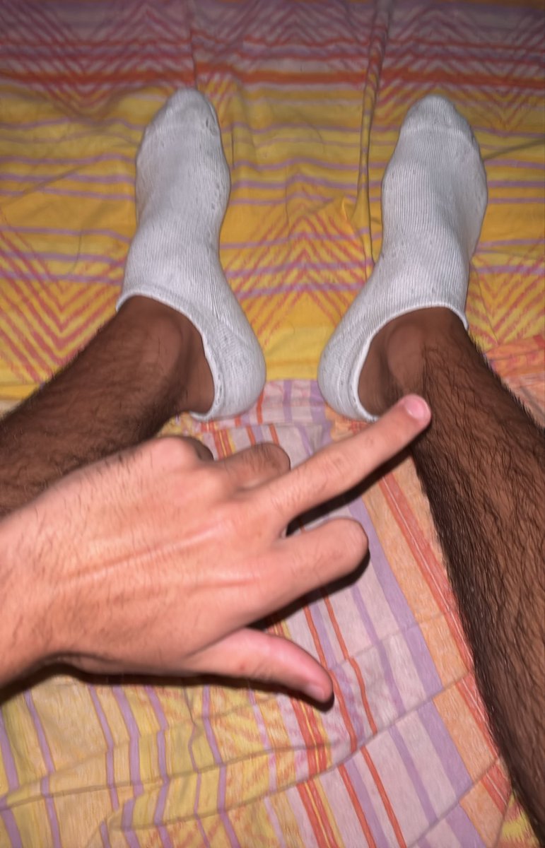 masterale21's tweet photo. Any doggy who wants to get fucked properly? 🤑💸😈
#moneyslave #cashmaster #cashcock #feet #feetfetısh https://t.co/OXsNrE7wAG