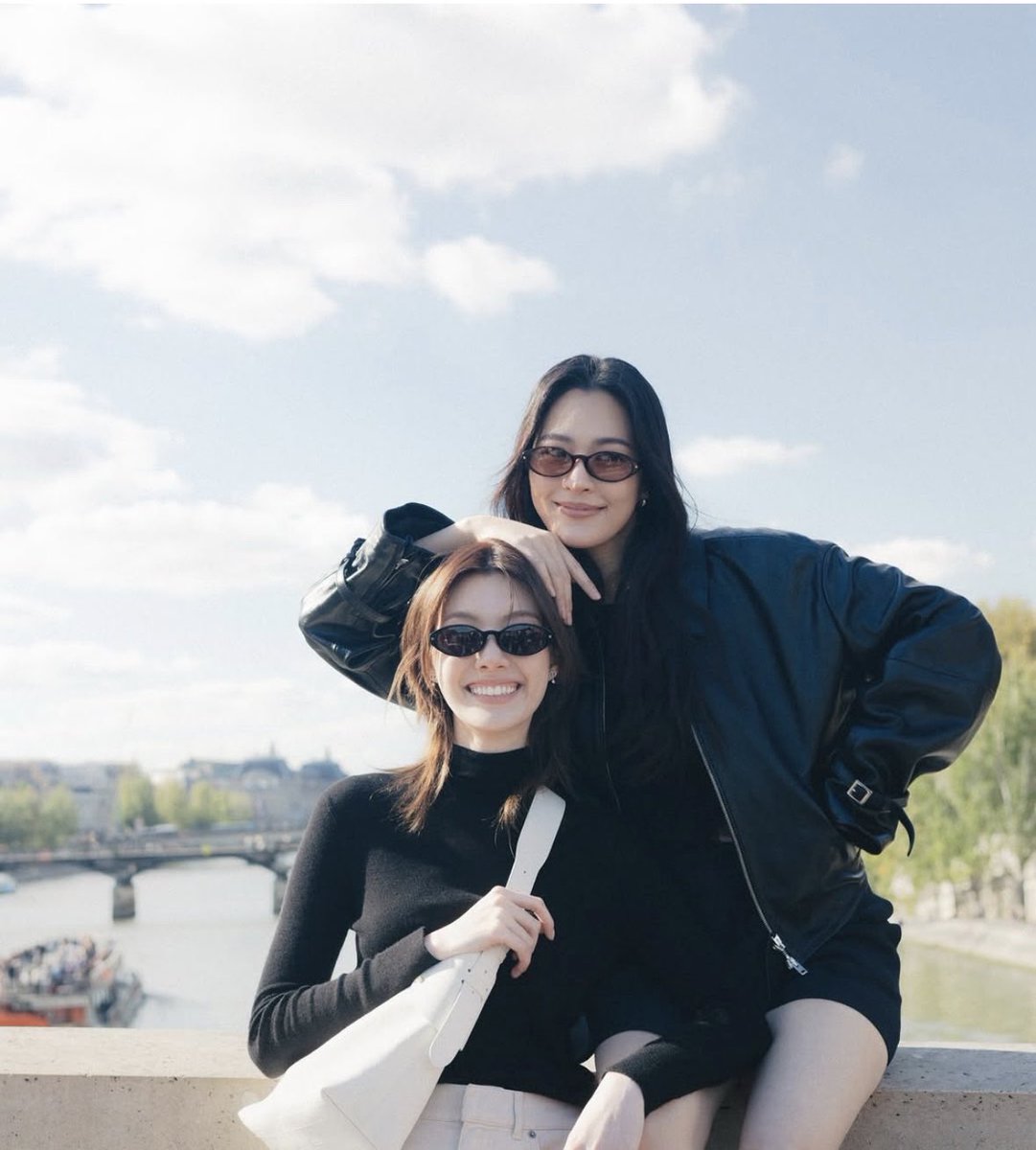 champ1127_'s tweet photo. Guys, since my old account got suspended I'm trying to reach 500 followers for PFW, please helpe me let's do a follow swap..

Thank you💜

#LingOrm #หลิงออม https://t.co/6fJMFsV7ji
