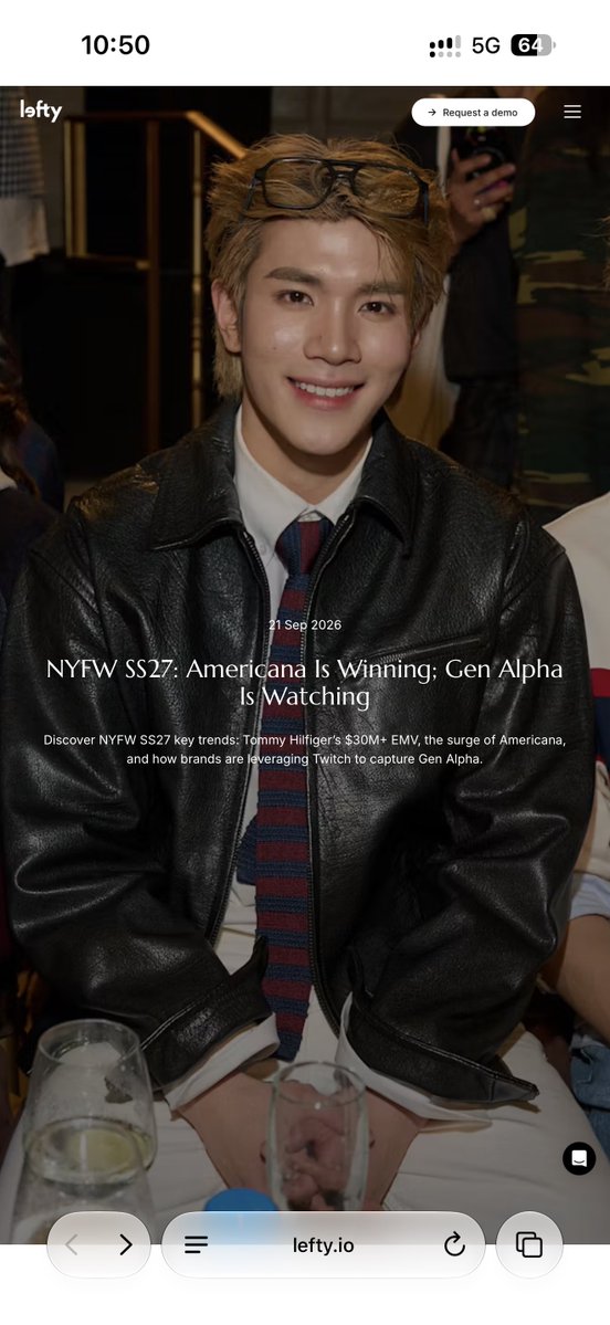 Atomiums's tweet photo. สุดจะเริ่ดดด สุดจะปังงงงงงง พี่ Lefty เอารูปน้องโฟร์ทขึ้นปก ใน Report ของ NYFW SS27 อ่ะ เว่อร์มากกกกกก 🫪🫪🫪

ในส่วนของผลงานนั้นนนน 💙❤️🤍

Top Brands of NYFW SS27 : 
อันดับ 1 Tommy Hilfiger $35.4M EMV ✨
Av.Eng. Rate 3.6%

Top Voices of NYFW SS27
อันดับ 6 Fourth.ig $3.3M EMV 💕✨
Av.Eng. Rate 11.6%

ภูมิใจในตัวน้องโฟร์ทมากๆ
ภูมิใจในฝูงเมียร์แคทมากๆ เลิฟยู ไปกันต่อ 💙🤲🏻

#TommySS27xFourth
#TommyHilfigerxFourth
#TommyHilfiger @tawattannn  
#Fourthnattawat #โฟร์ทณัฐวรรธน์