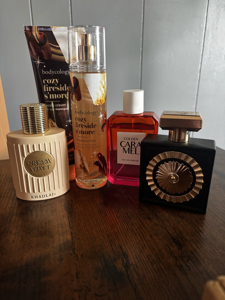 dfragrantfeline's tweet photo. SOTD Combo
Wanted to smell yummy and cozy today. Lattafa Nebras and Khadlaj Cream Velvet layered with Bodycology Cozy Fireside S’more and Golden Caramel will do it! #perfumes #FragranceAddict #PerfumeCollection #scentoftheday #catlover @Khadlaj Perfumes @LATTAFA USA https://t.co/7qOPAVT8uF
