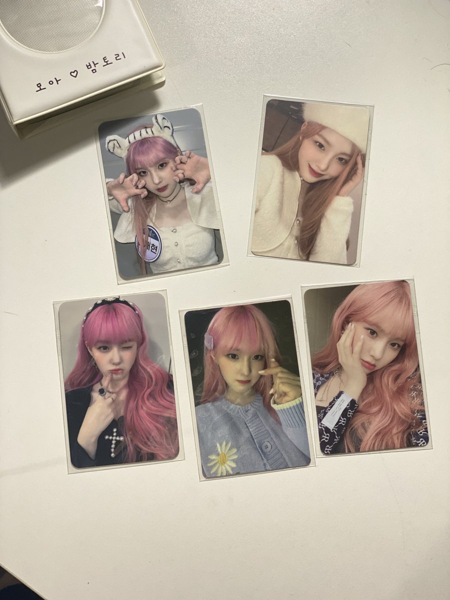Momokochain's tweet photo. wts photocard Chaehyun Kep1er

Set 5pc + Album 
500k nett

All good condition
Only oren freong

#wts #kep1er #chaehyun https://t.co/OLNLmzBXy0