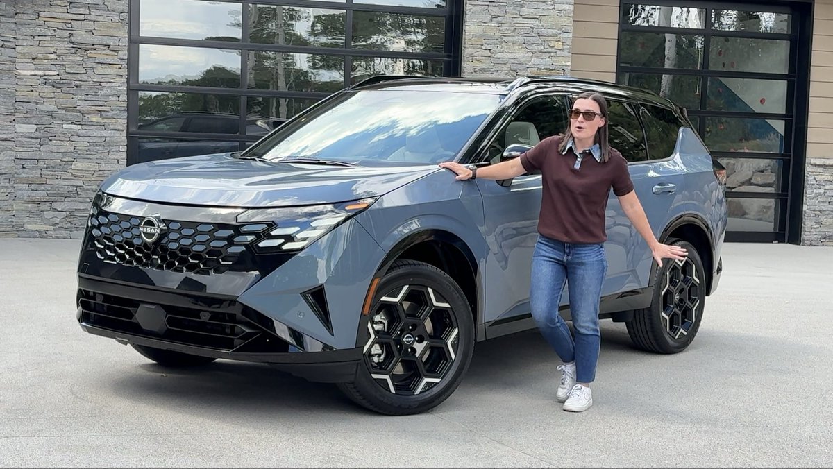 jessicaray0's tweet photo. The new @NissanUSA Rogue Hybrid is mighty impressive, with a driving experience that’s far more like an EV than a hybrid. I got a first look and quick drive in a prototype model last month. 

https://t.co/H5wsK6IC3I https://t.co/6j8fAlC5lx