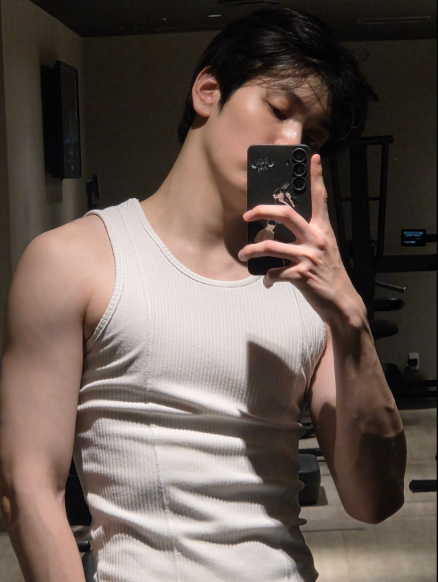 ANjbs_leo's tweet photo. Soobin selfies https://t.co/moLqbgjTAi