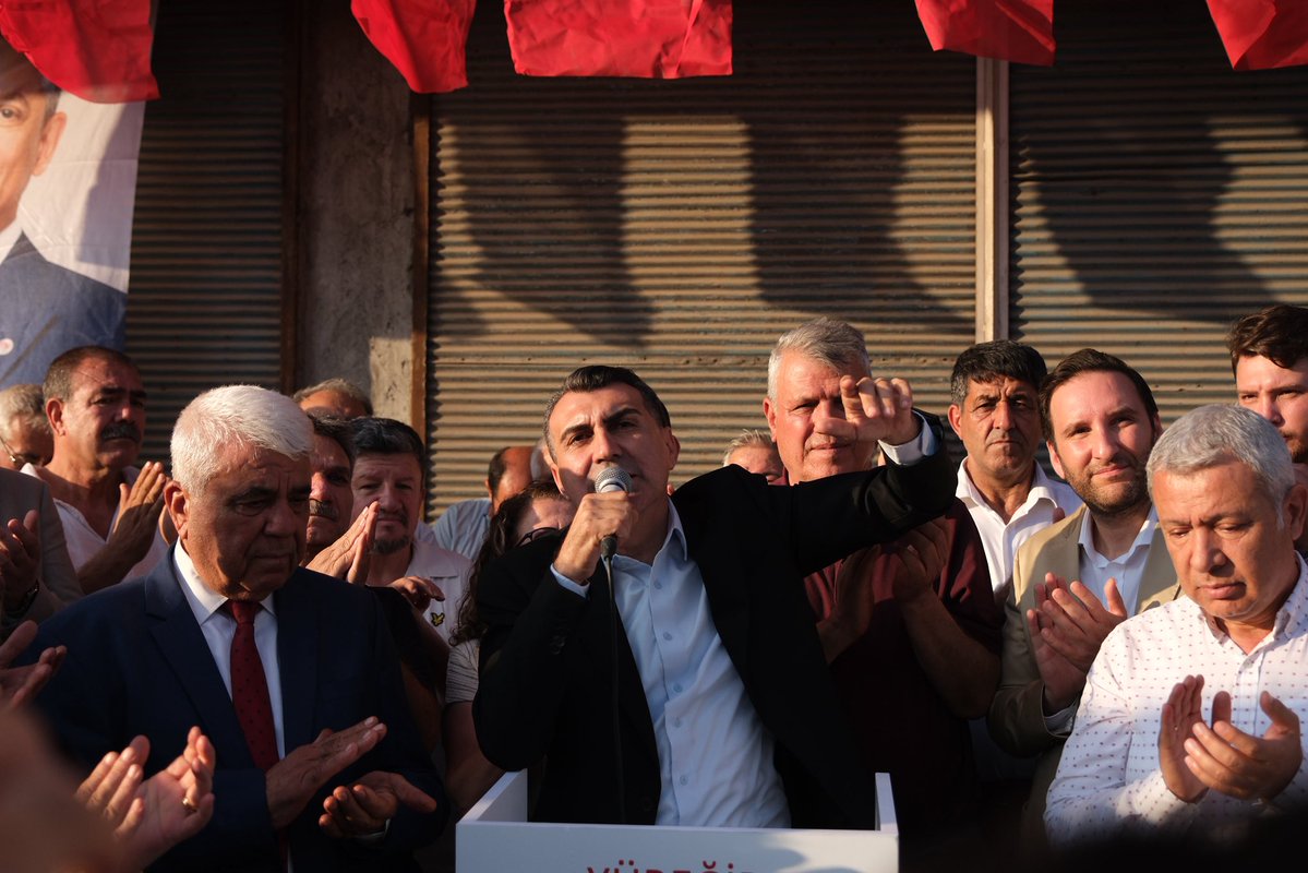 aniltanburoglu's tweet photo. Yüreğir İlçe Başkanlığımızın açılışını partililerimiz ve vatandaşlarımızın katılımıyla gerçekleştirdik. https://t.co/2Refs2iDee