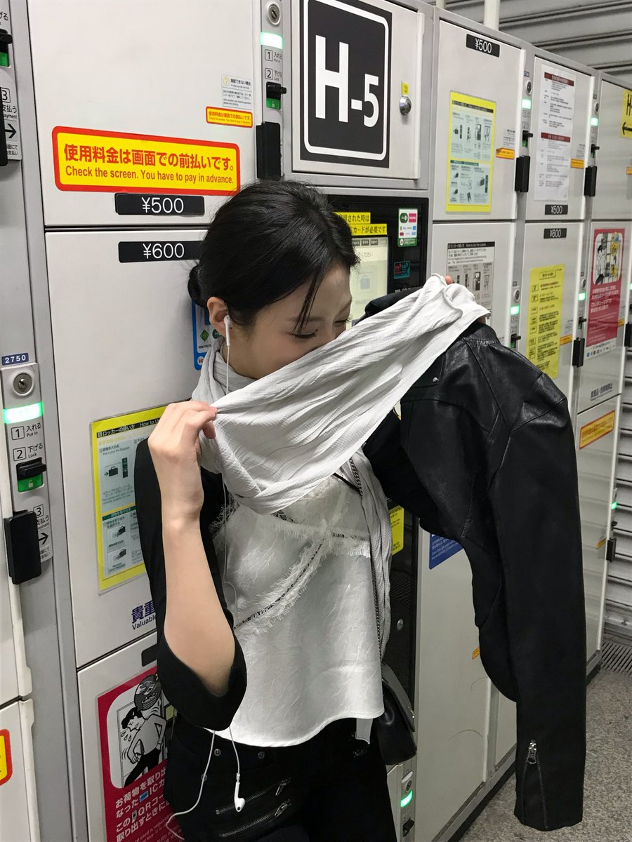 AXeRoNi's tweet photo. 260922 Ahyeon Weverse Update
#AHYEON #BABYMONSTER https://t.co/T0BHkqKpZZ