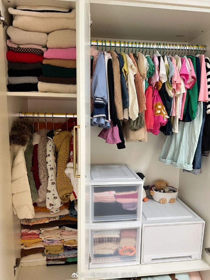 ASchrimpf's tweet photo. Decluttered my closet this weekend! Found 10+ lightly used items I don’t need, ready to donate. Less stuff = more peace. https://t.co/yi2mkBrkZu