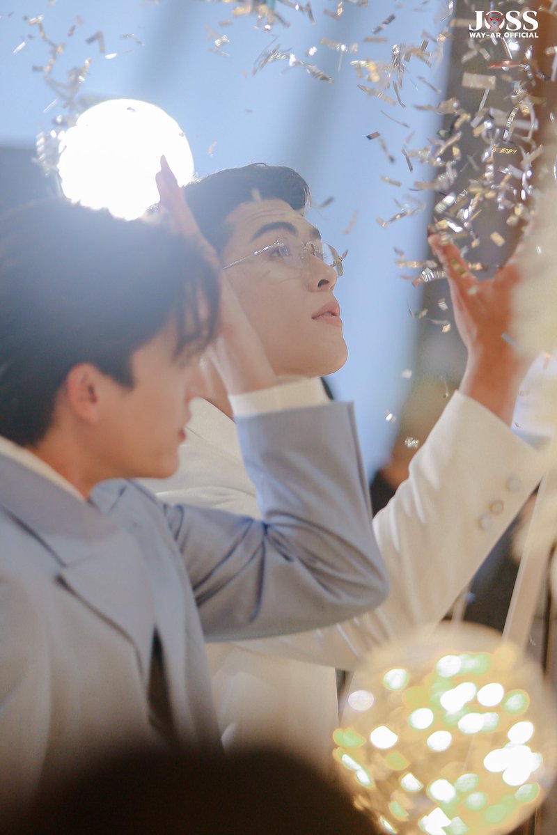 JossWayarofc's tweet photo. ช่วยด้วยยยยยยย 😭😭😭😭😭😭😭😭😭😭 ผมชอบรูปเซตนี้มากกกกกกกกกก โดยเฉพาะมุมนี้ 

JOSSGAWIN MY DESTINY
#destinyclinicxJossGawin
#JossWayar https://t.co/isKwS8zDTh