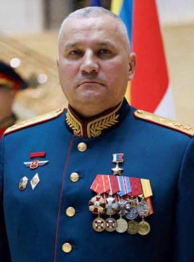 USA_forces99's tweet photo. 🔰مق..تل  القائد العسكري الر.و.سي سيرغي ميلتشاكوف إثر ضربة أوكرانية في دونيتسك.

 🔰يذكر هنا أن ميلتشاكوف من أبرز القادة الروس المشاركين في قصف   الشعب السوري إلى جانب النظام البائد، وشغل منصب نائب قائد القوات الر.و..سية في سوريا https://t.co/ArfwmebWOc