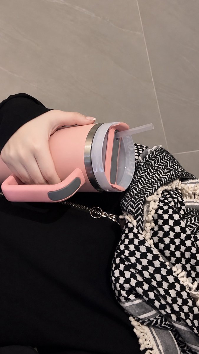 Starcaree's tweet photo. الشتاء بادي عندي https://t.co/AvkxWnf2DD