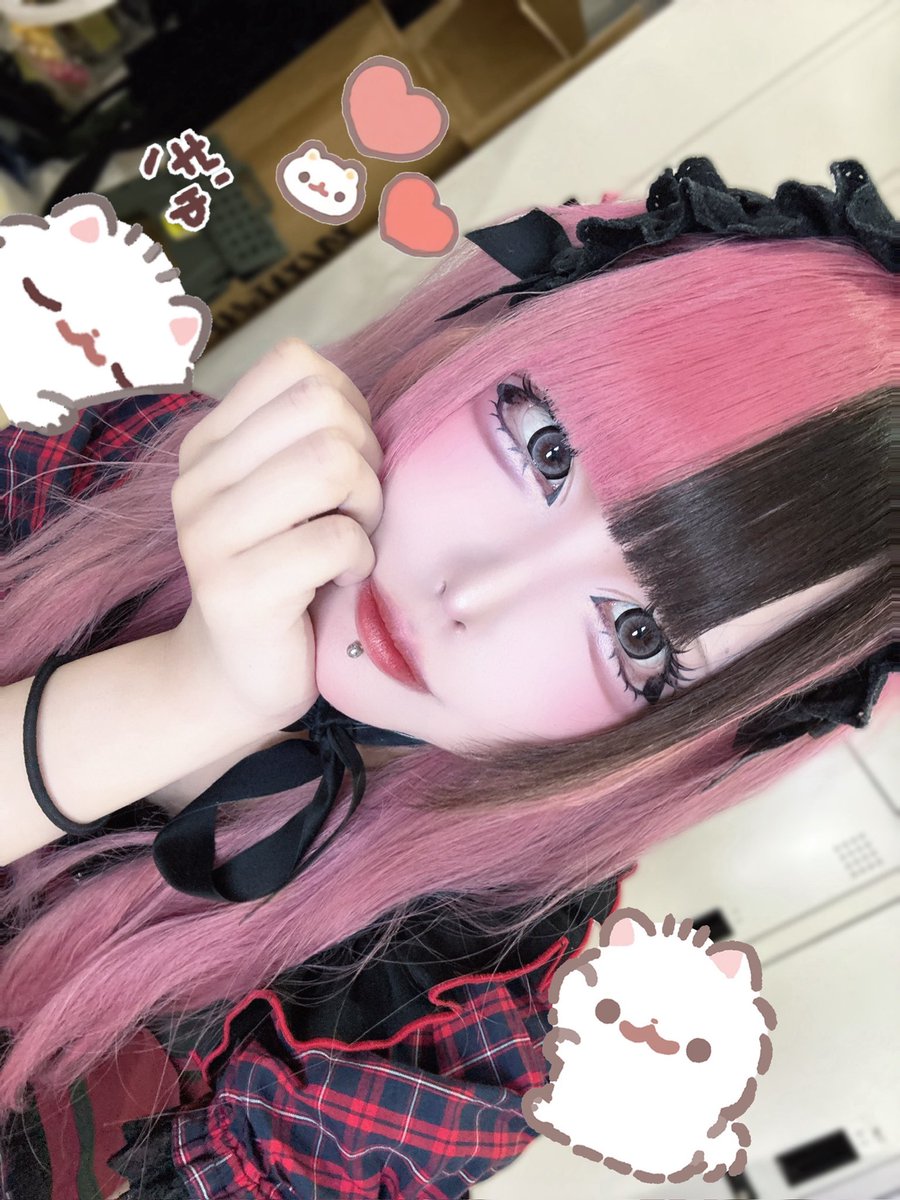 sya_ch13's tweet photo. 退勤！
バタバタで水分補給させてくれた皆様本当に感謝(神ω神)
まだ全然お名前が覚えれなくて何度も聞いてしまって申し訳ない😭
次は23日(水)の17-23でいます❕キャバドレス⁝(ᵒ̴̶̷᷄⌑ ᵒ̴̶̷᷅ )⁝ https://t.co/iweeQQ25TG