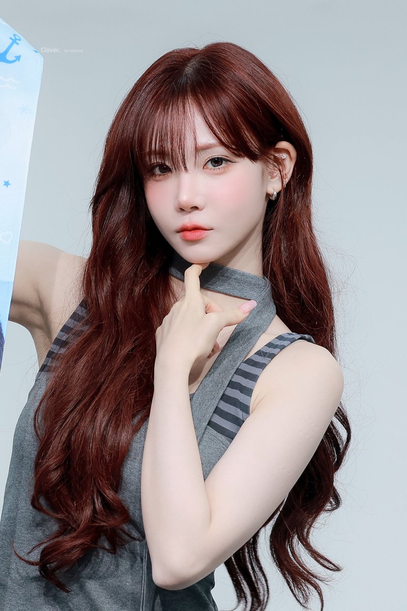 Clover_Naky's tweet photo. 260920 #김나경 #NaKyoung #tripleS https://t.co/MWjX2ikJCJ