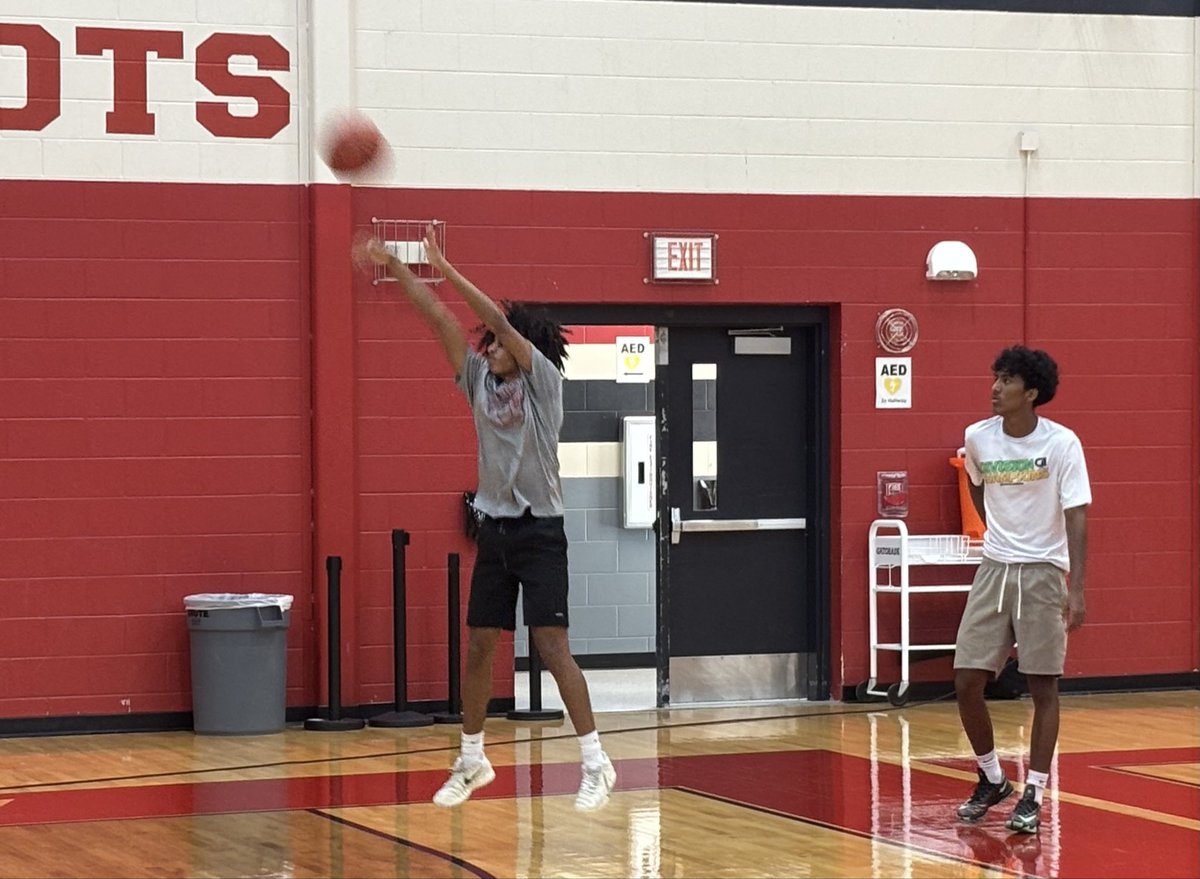 EV_Hoops's tweet photo. Our guys are motivated for ‘26-27.  Love seeing guys at all levels showing up to improve on an off day.  #PROCESS #Culture 

Let’s Go Pats! https://t.co/5b4wTn3JJd