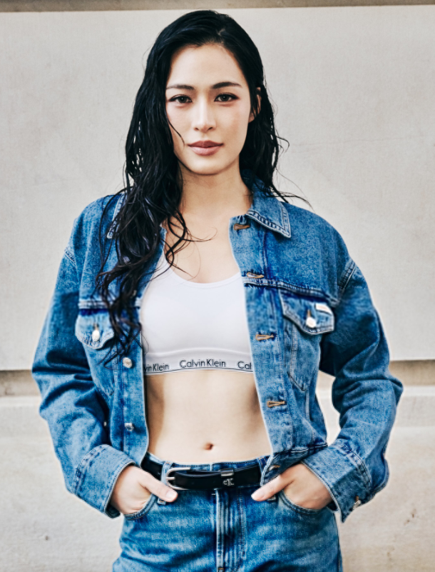 AboutMusicYT's tweet photo. Lingling Kwong was among the top celebrities during the recent New York Fashion Week, generating over  $4.1M in EMV (via Lefty). https://t.co/LkPVSK0NOf