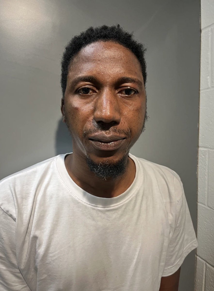 libsoftiktok's tweet photo. MORE ILLEGAL ALIEN CRIME

Abdoulaye Dia, an illegal from Guinea, was arrested in Maryland after he allegedly R*PED a 17-year-old girl.

Dia was PREVIOUSLY arrested in Mamdani's NYC just months ago on OTHER s*xual abuse charges.

He was released into the country under Joe Biden.

This is the Democrat vision for America: Let foreign r*pists invade our country and terrorize our people.