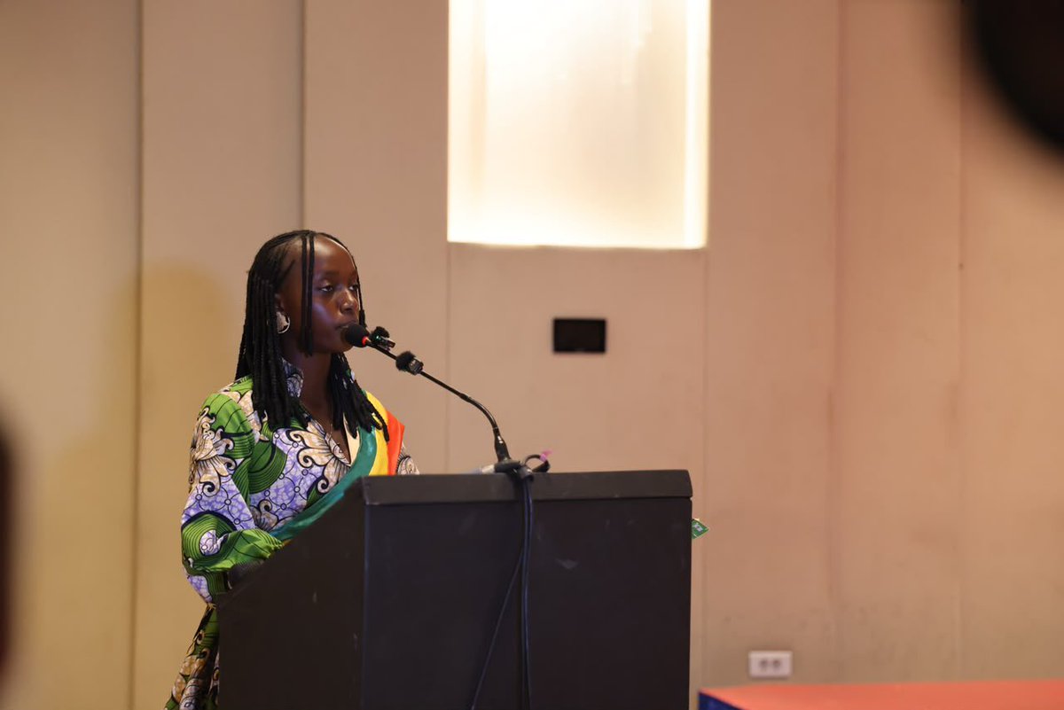mvballotta_'s tweet photo. Lucia, President of the Children’s Parliament is the voice of children and young girls asking for a stronger focus on child rights in the new National Development Plan in front of the Prime Minister and the Government🇨🇬💙 https://t.co/BdvLt4wYcz