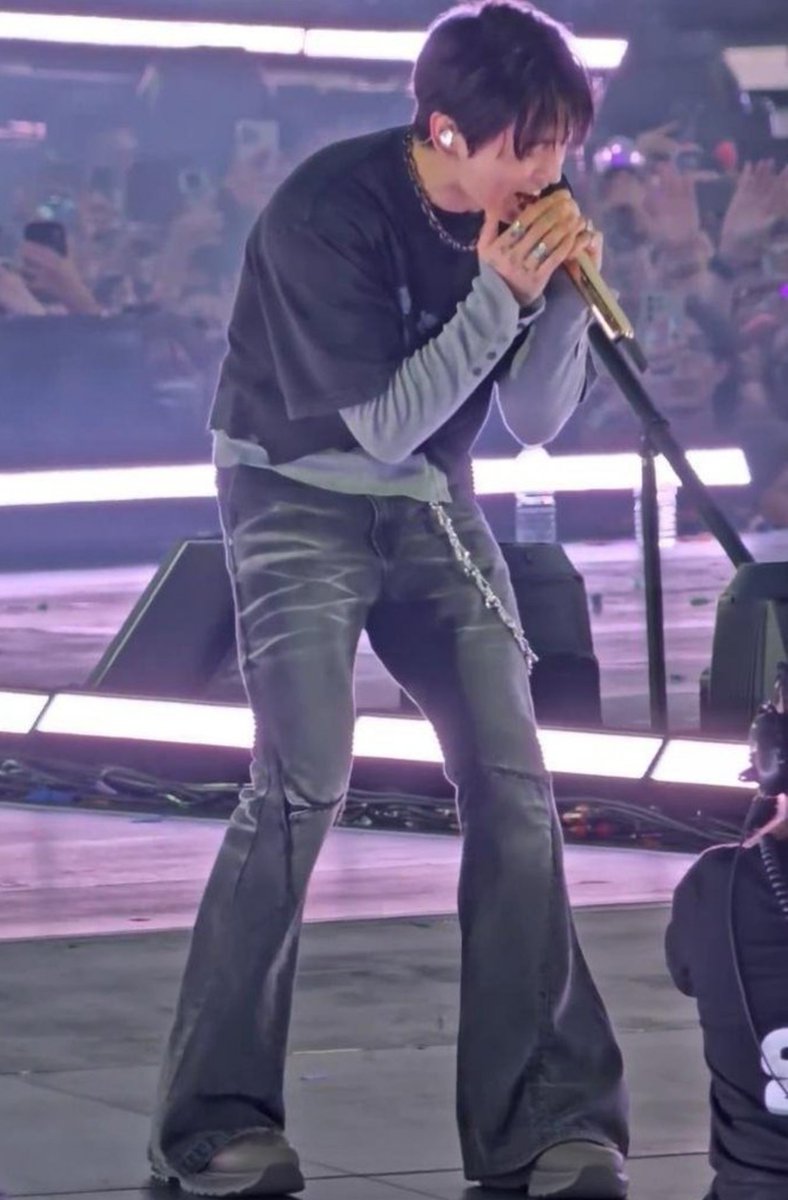 guguloved's tweet photo. still not over this look btw https://t.co/VWrVOc1s9U