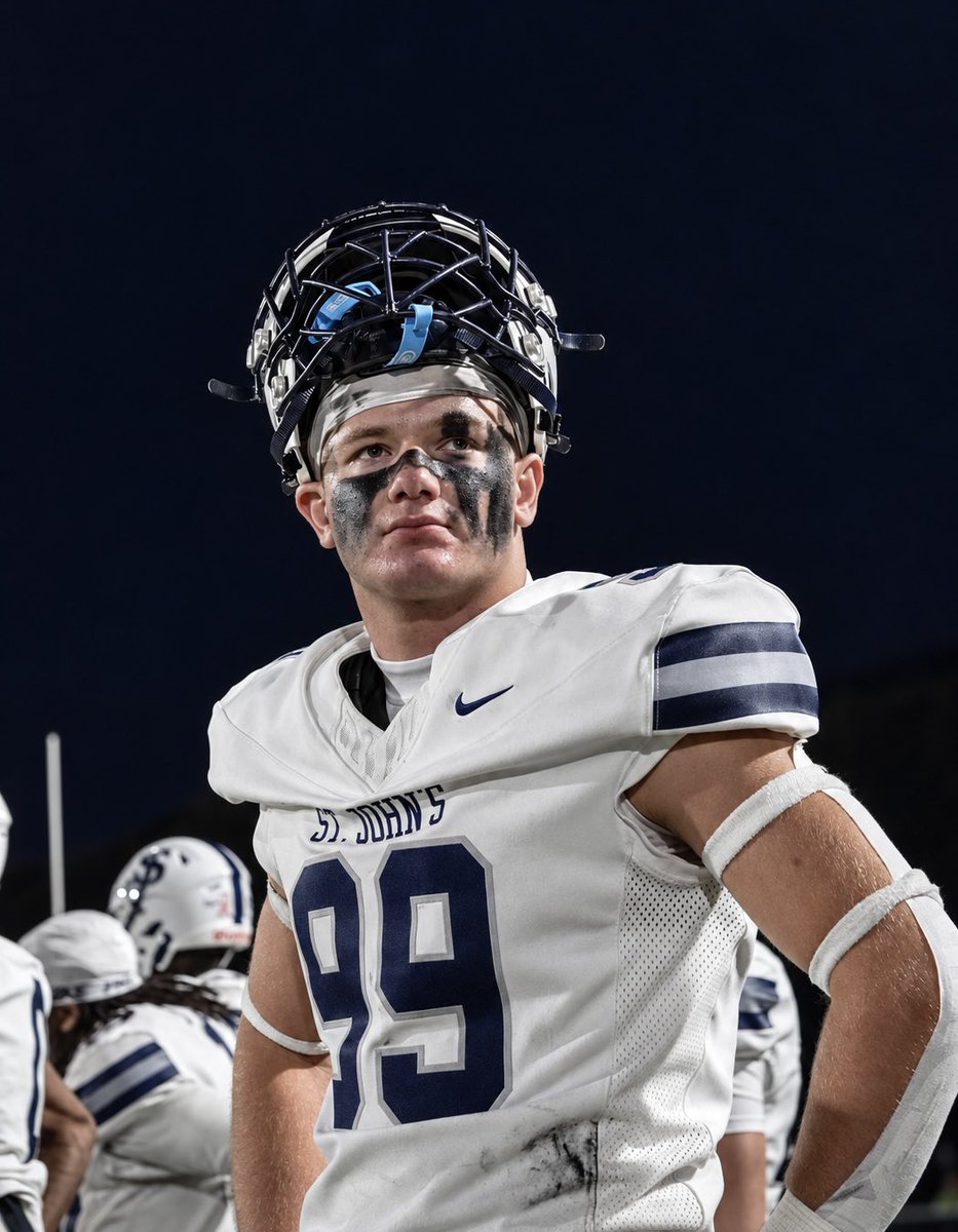 vgraziani2028's tweet photo. Week 2 Highlights | SJP vs. Central Catholic | W, 21–17. #99

✔️ 2 sacks
✔️ 1 blocked field goal
✔️ 3 tackles

@StJohnsPrepFB @TomLoy247 @247Sports @247recruiting @ChadSimmons_ @on3 @NE6FB_Recruits @AlexAgrellaRB @SWiltfong_ @TheUCReport @UANextFootball  @adamgorney
@Andy_Villamarzo
@CraigHaubert @DemetricDWarren