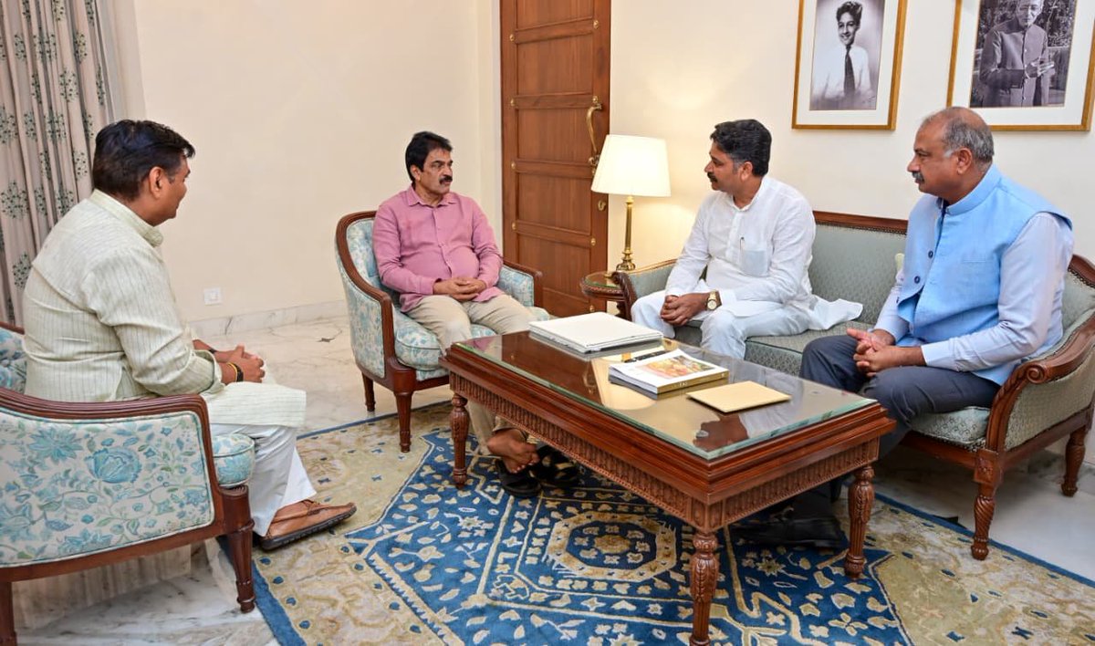 kcvenugopalmp's tweet photo. Held an in-depth meeting in Jaipur with Rajasthan PCC President Sh. @GovindDotasra ji, LOP Sh. @TikaRamJullyINC ji and senior party leaders to review our performance in the recently concluded urban local body elections. This election cycle, we saw a significant growth in our urban support base and our grassroots organisation gave a formidable fight to the BJP.

This, despite the BJP's best efforts to rig the elections through a patently unfair delimitation exercise and by misusing the police machinery in their favour. We are confident that we will only grow further from this performance in the coming days.

We also assessed our preparedness for the upcoming Panchayati Raj elections, and chalked out a clear plan of action to defeat the BJP and emerge victorious across the rural landscape of Rajasthan.