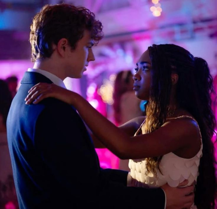 feelysprincess's tweet photo. i love swirl ships https://t.co/5r2J2d8y97