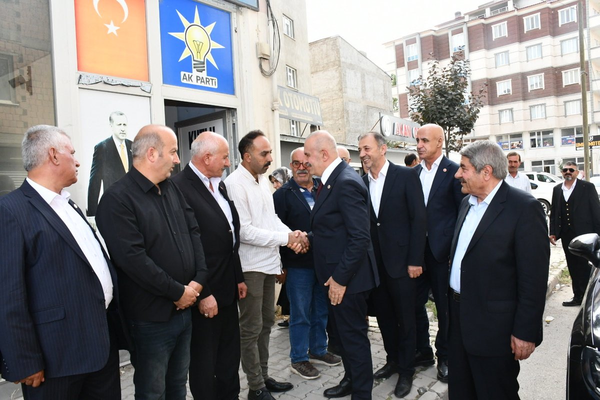 Akpartipatnos04's tweet photo. 📍 AK Parti Patnos İlçe Başkanlığımız

Van Milletvekilimiz Sayın Burhan Kayatürk’ün katılımlarıyla, Türkiye Yüzyılı Buluşmaları kapsamında İlçe Danışma Meclisi Toplantımızı gerçekleştirdik.

Nazik ziyaretleri ve kıymetli katılımları için Sayın Vekilimize teşekkür ediyoruz. https://t.co/v9VH4yY29W