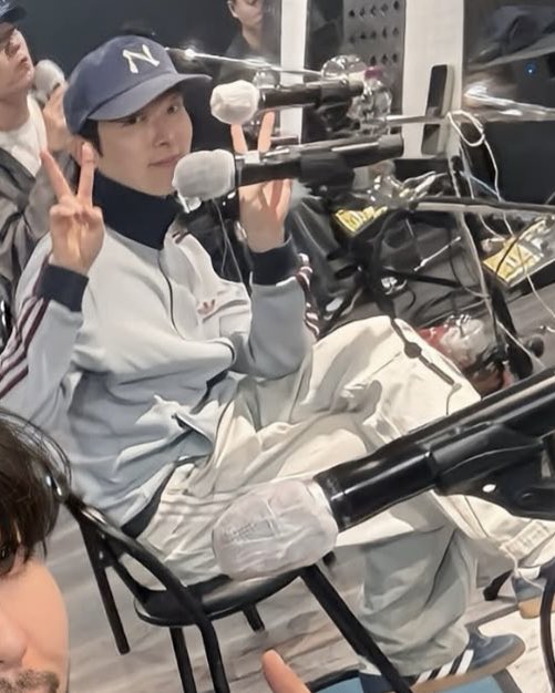 kanghyunhe's tweet photo. ✌🏻합주 화이팅✌🏻 https://t.co/iFVkhT49W0