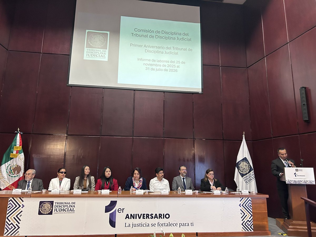 santillanpe1's tweet photo. En el Informe de Actividades del @tdjmex, mi reconocimiento a @CeliaMayaGar @VeronicaGyves @GarciaIndiraTDJ @HLeonRufino y a @batiz_bernardo por la importante labor que hacen en favor de la justicia en México. https://t.co/BXs6xzcAmZ