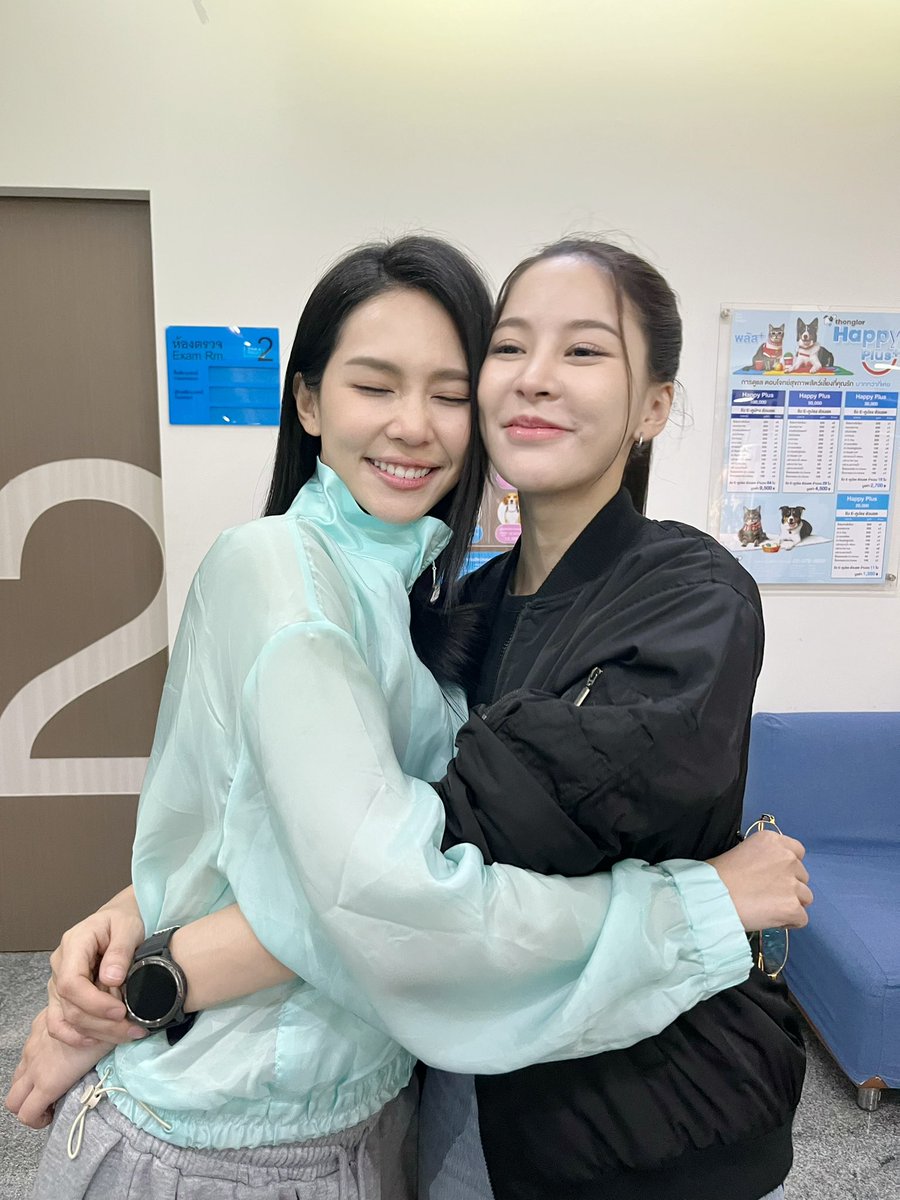 Khomkhlang_STH's tweet photo. พ่อกับแม่ขอบคุณทุกคนน๊า💗

KHOM KHLANG EP3
#ข่มขลังตอนที่3
#PuinoonBint
#ข่มขลัง
#ข่มขลังปิดกล้อง https://t.co/WW3wZfe8Zl