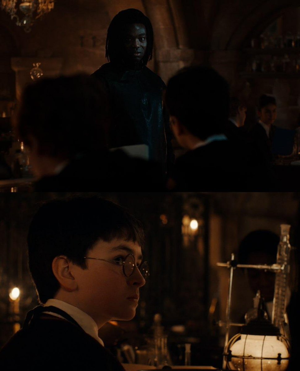 universohp's tweet photo. Harry e Ron na aula de poções do professor Snape em Harry Potter e a Pedra Filosofal da HBO https://t.co/NLMAIqGchy